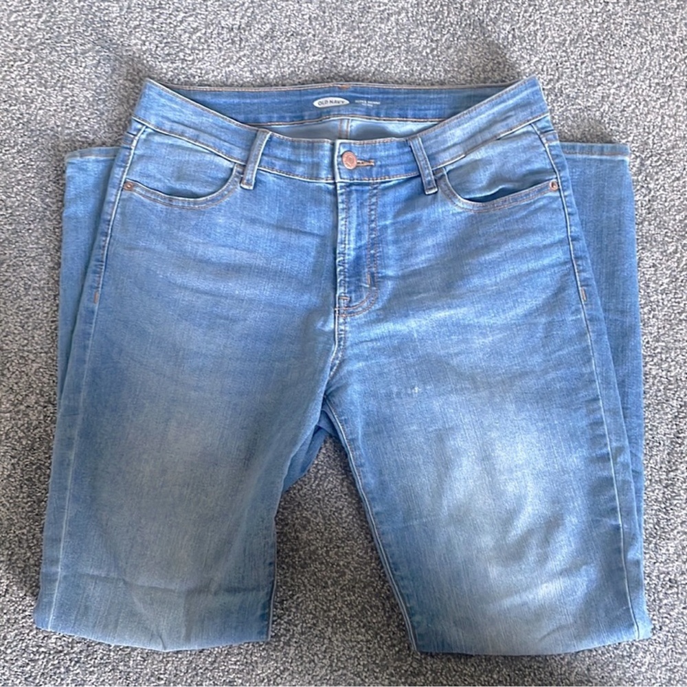 Mid Ride Super Skinny Jeans
